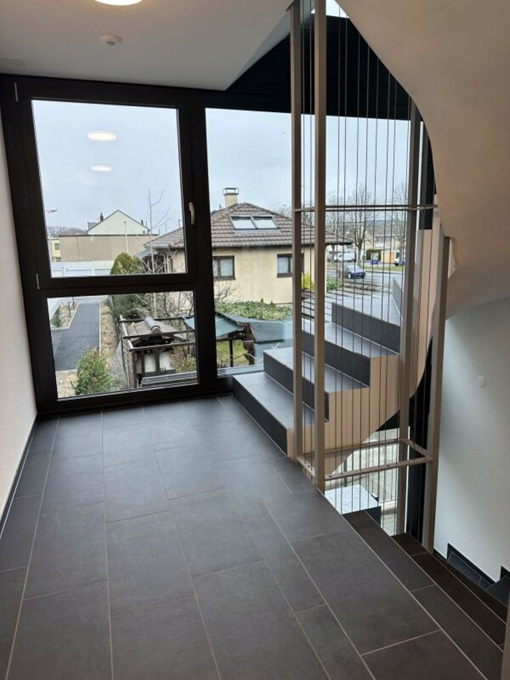 Moderne attraktive 2.5-Zimmer-Wohnung in Reinach - mit Balkon & eigenem Waschturm - Bild 11