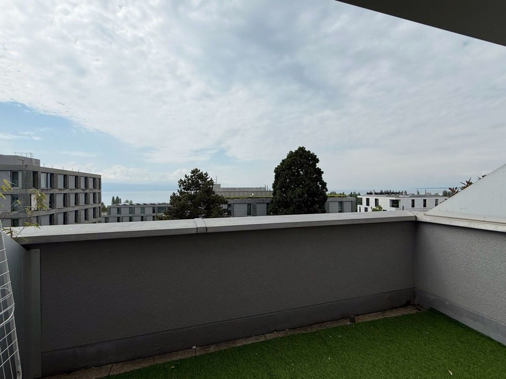 Stunning 1.5-Room Apartment with Lake View in Lausanne - Bild 6