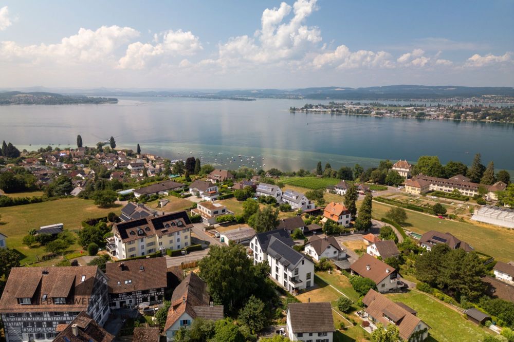 Wohnqualität der Extraklasse - wohnen mit Seeblick und Stil, Salenstei - Majestätisch gelegen in Salenstein