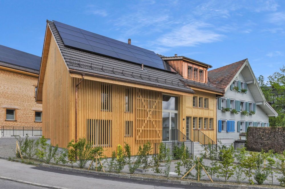 3.5-Zimmer-Hausteil mit Charme – kernsaniert, stilvoll & bezugsbereit in Bazenheid - Bild 1