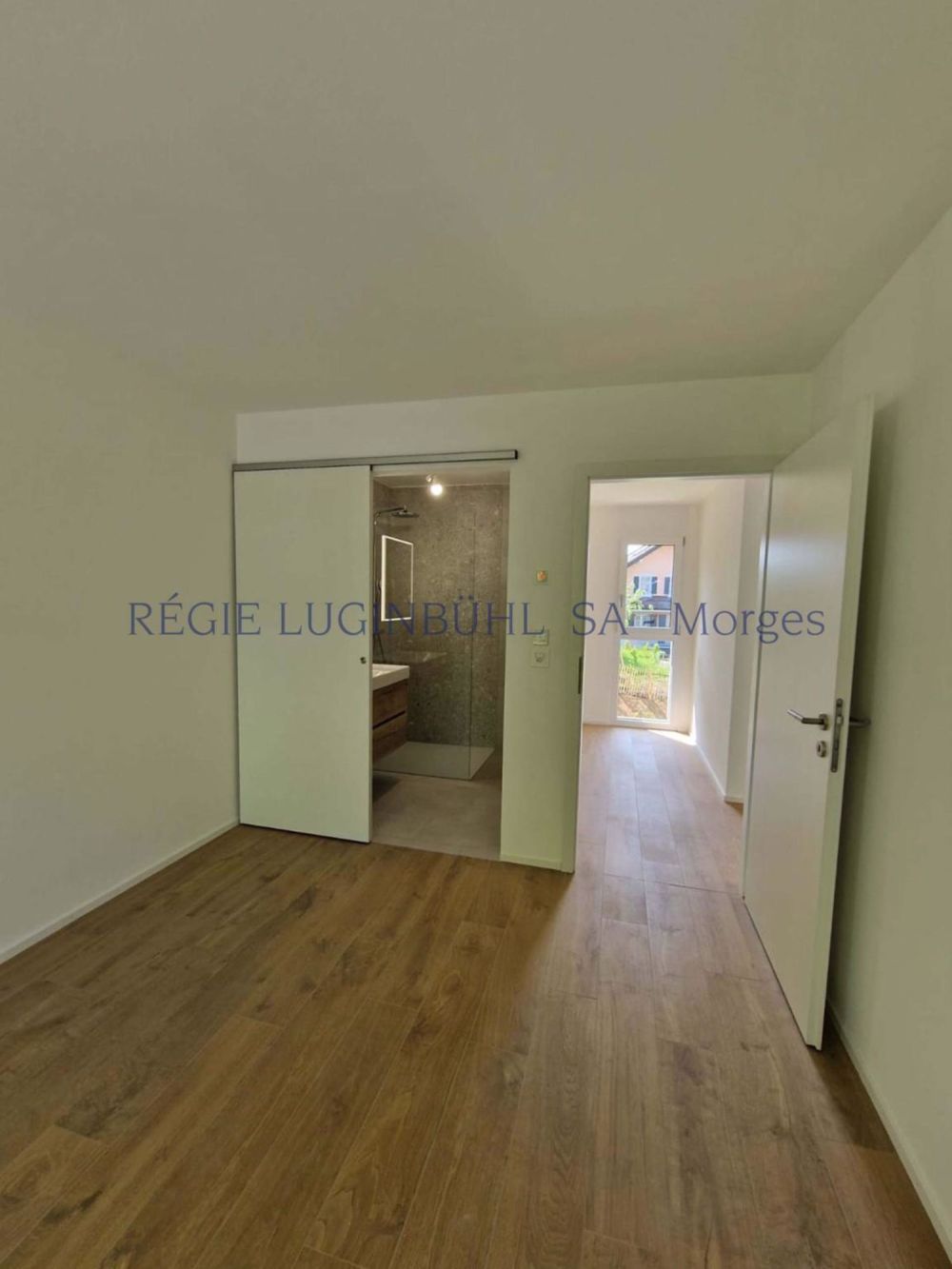 Bel appartement de 3.5 pièces d'env. 87m2 situé au 1er étage d'un nouvel immeuble - Bild 9