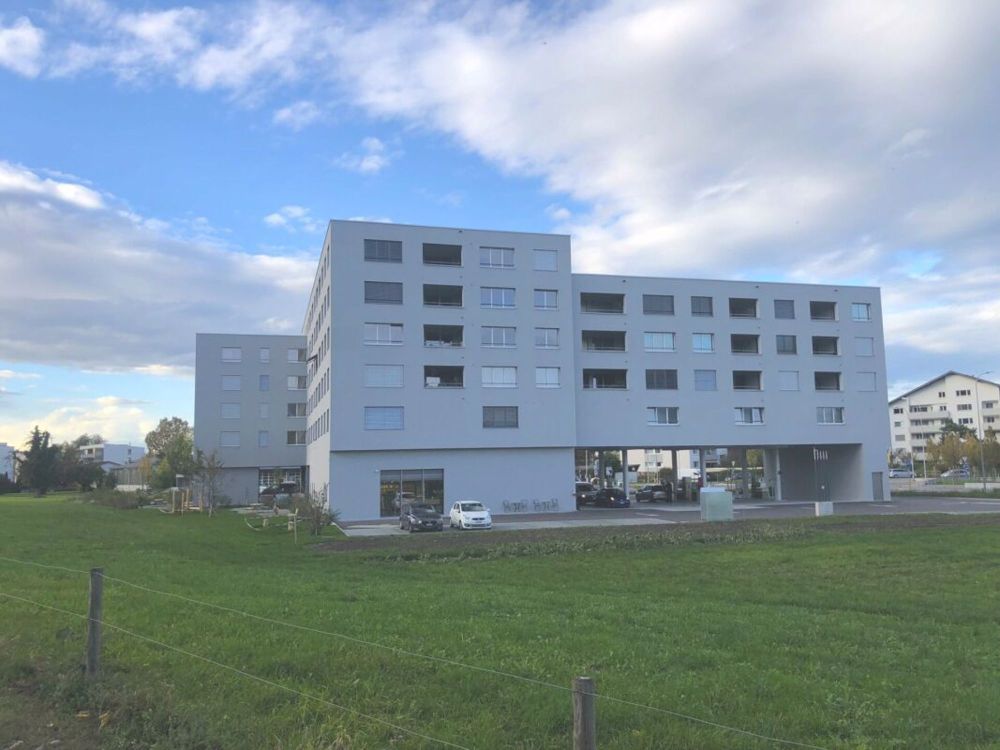 moderne Wohnung mit Blick ins Grüne - Aussenansicht