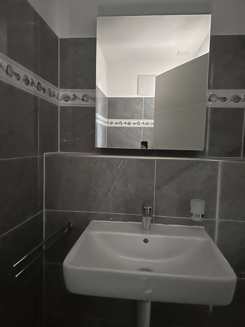 Per sofort zu vermieten Wohnung Neubau - Bild 2