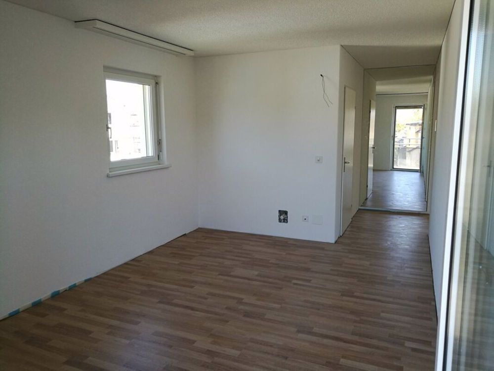 Grenznahe 1½-Zimmer Wohnung mit schönem West-/Süd-Balkon - Bild 3