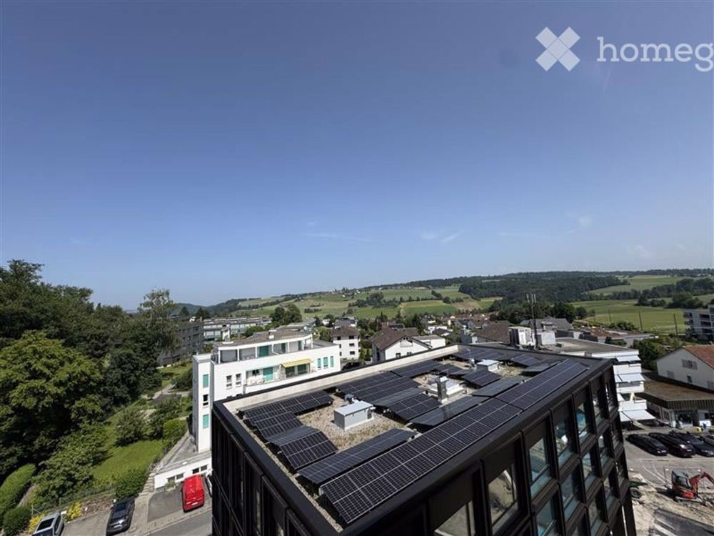 Moderne 2.5-Zimmer-Wohnung in Rudolfstetten mit Panoramablick - Bild 2
