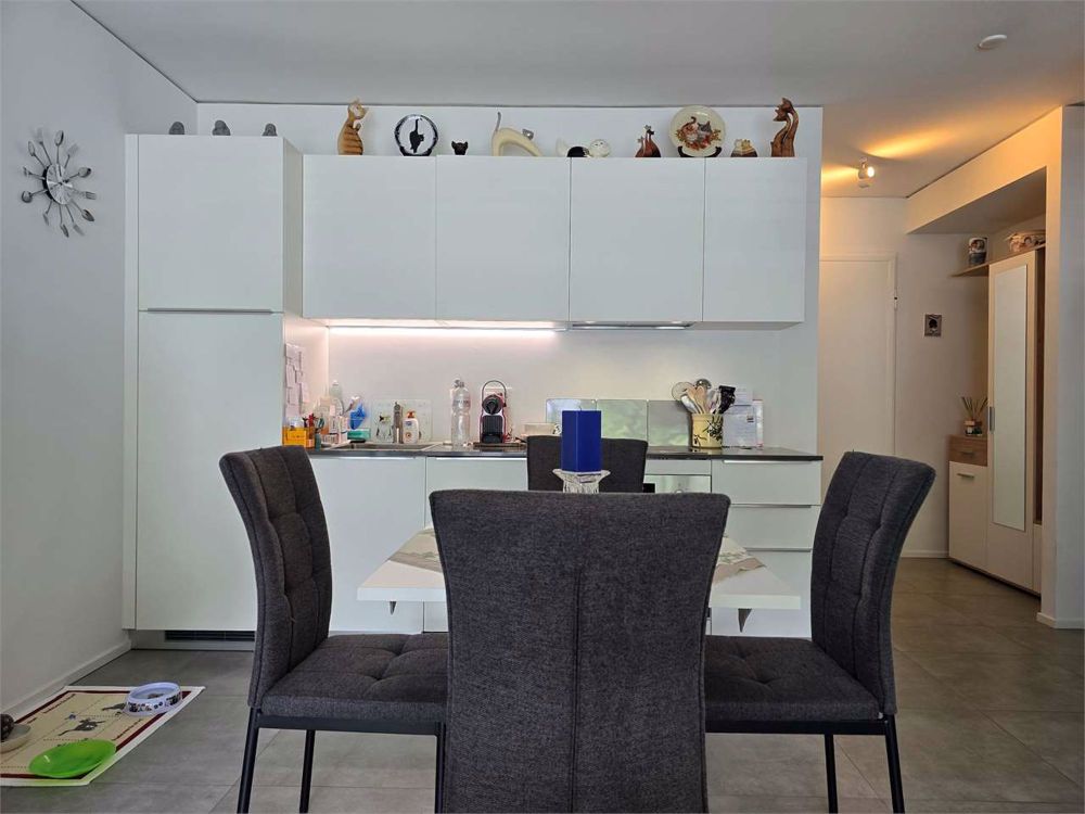 Neue 2.5-Zimmer-Wohnung mit Terrasse und Waschküche in einem Haus - Bild 6