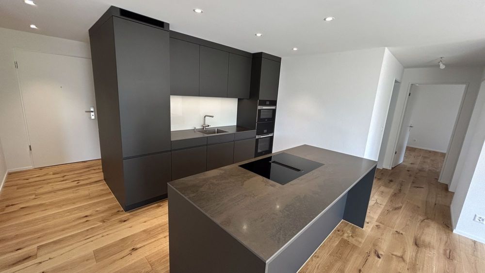 Moderne 4.5-Zimmer Neubauwohnung mit Gartensitzplatz - Bild 2