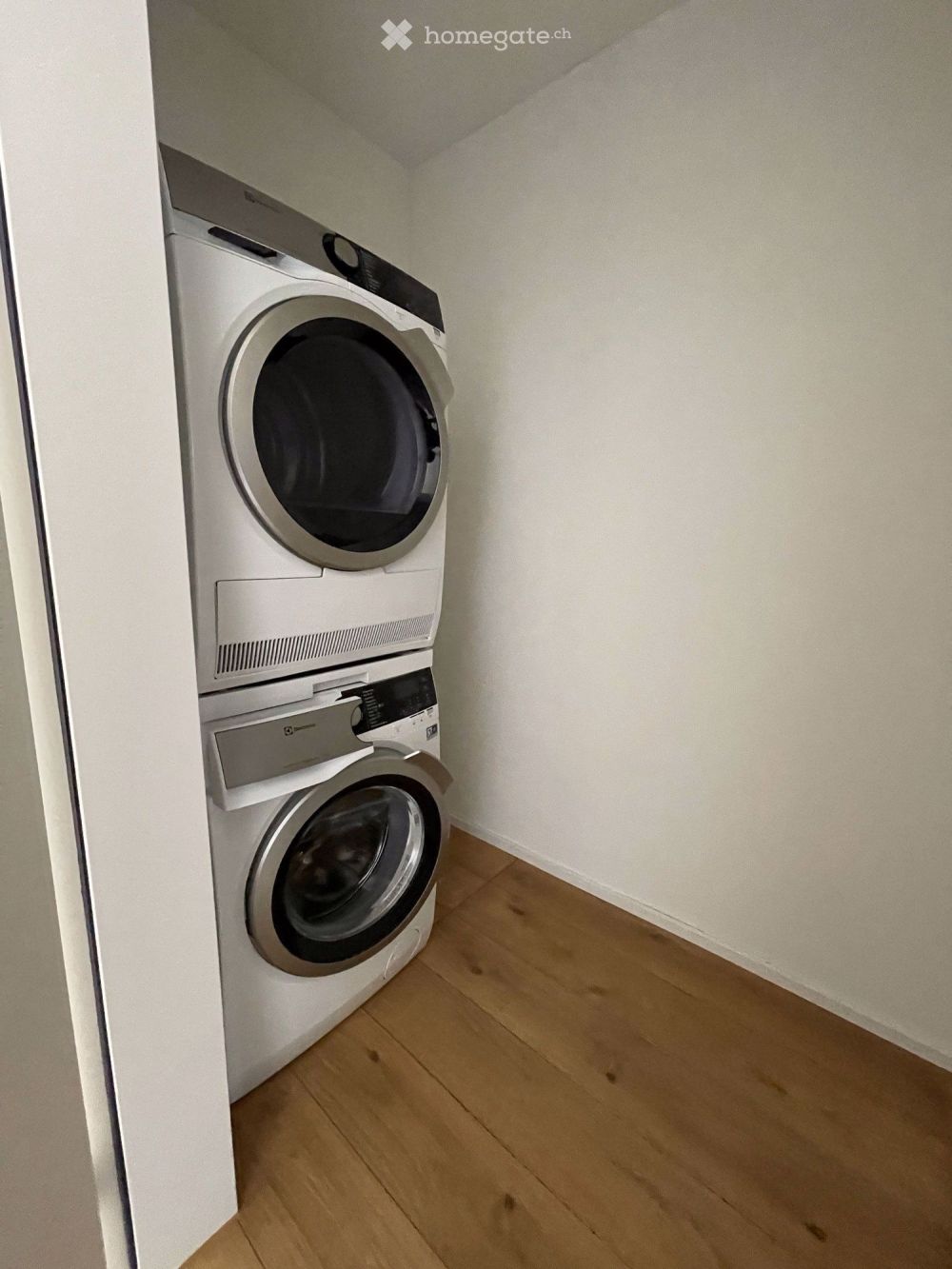 Lichtdurchflutete 4.5 Zimmer Wohnung in der Überbauung "zur Farb - Bild 11