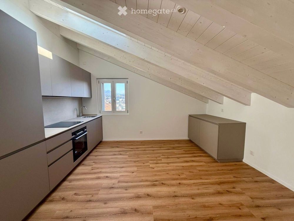 RANCATE: GEMÜTLICHES DACHGESCHOSS-APARTMENT MIT 2.5 ZIMMERN - Bild 2