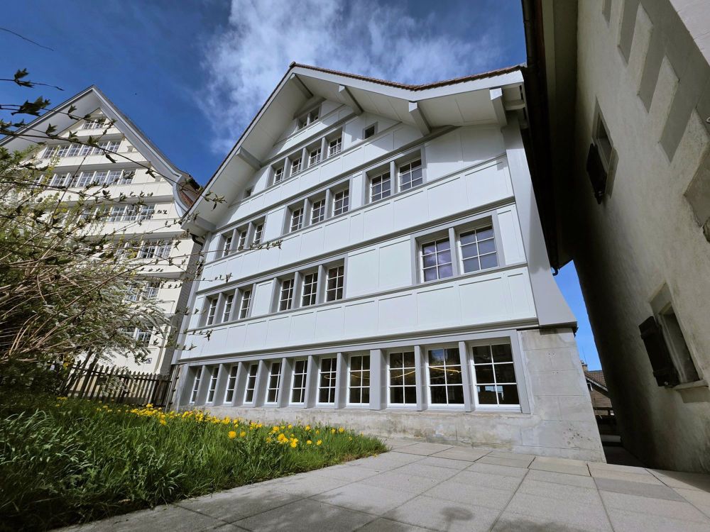 ERSTBEZUG nach Totalsanierung – Wohnen wie im Einfamilienhaus! - Bild 8
