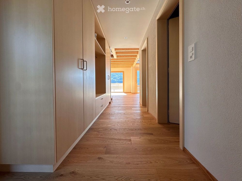 Exklusive Maisonette im Erstbezug – modernes Holzchalet mit Seepanorama und Loft-Charakter (WEST) - Bild 7