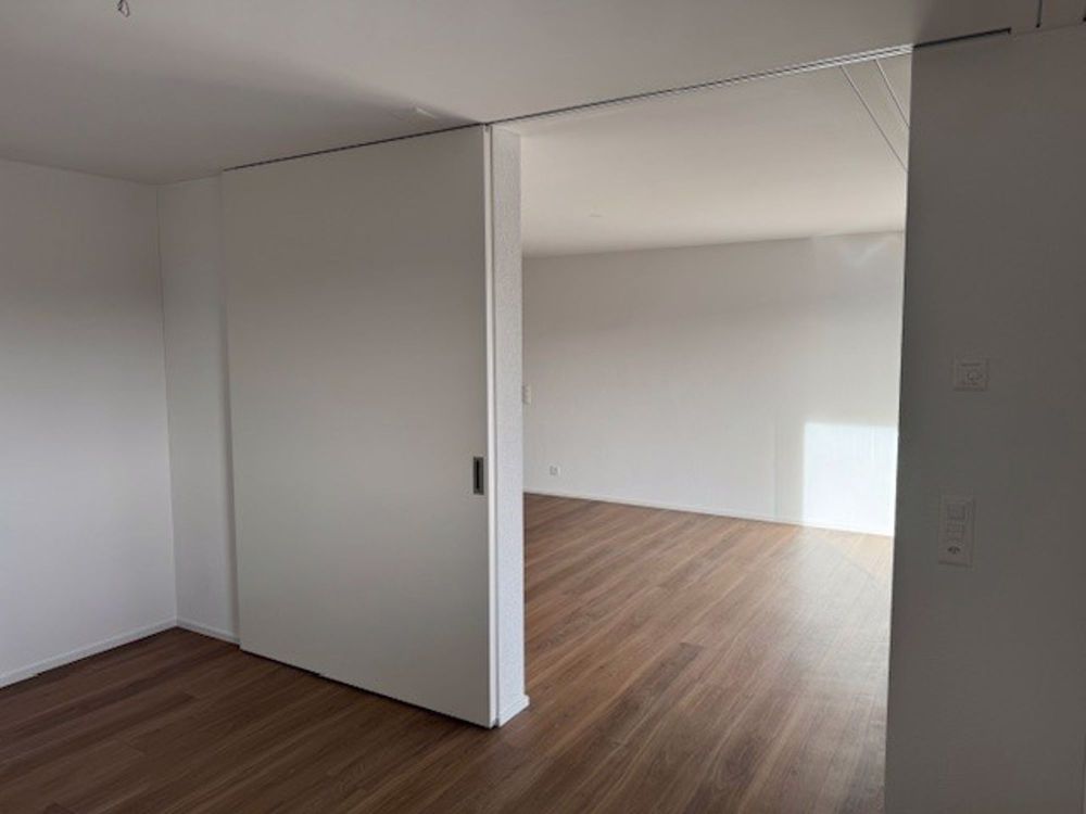 Moderne 4.5-Zimmer-Wohnung mit Balkon in Wetzikon - Bild 8