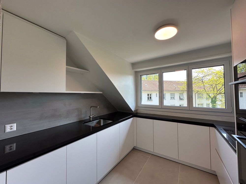 Attraktive 4,5-Zimmer-Wohnung im 2. Obergeschoss mit Garten – Erstvermietung nach Kernsanierung - Bild 1