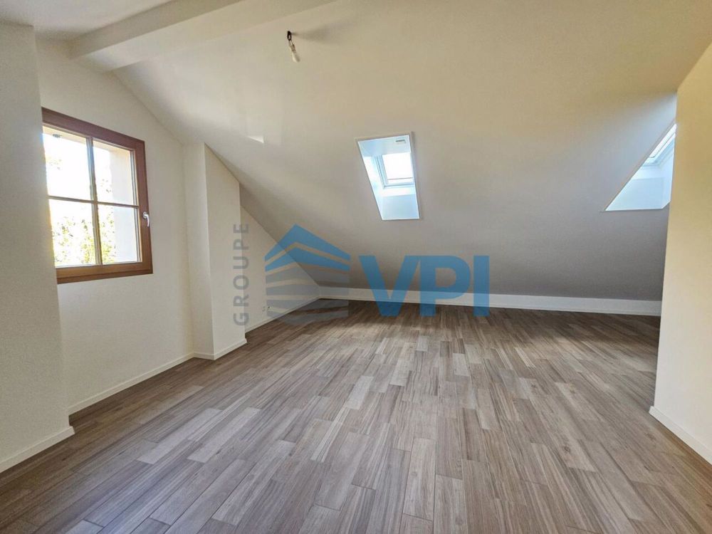 Superbe villa mitoyenne 6 pièces avec terrasse et jardin privatifs à B - Bild 13