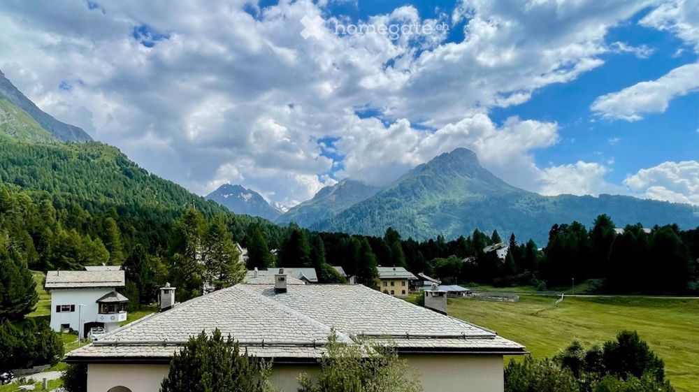 Exklusive 6.5-Zimmer-Maisonette-Wohnung mit Bergpanorama in Maloja - Bild 4