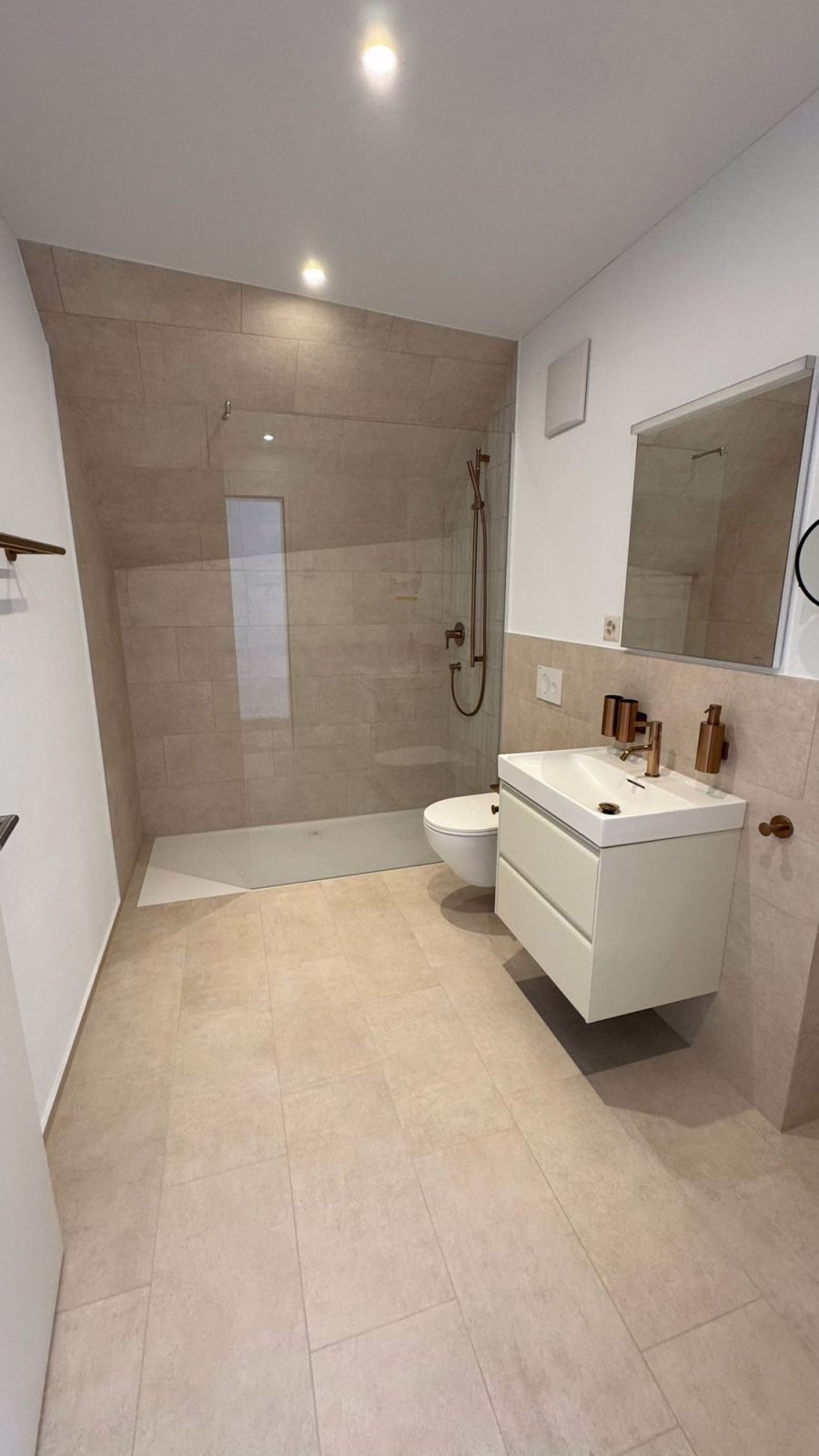Moderne 3.5-Zimmer-Wohnung in einem Neubau - Bild 3