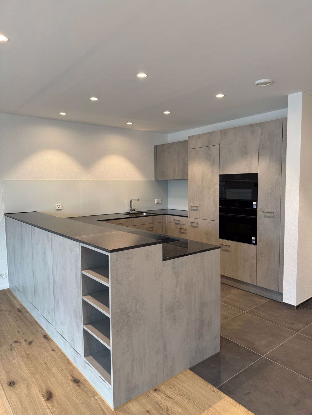 2 1/2 Zimmerwohnung im Eigentumsstandard - Bild 2