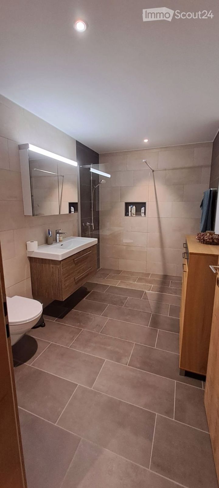 Moderne 4.5-Zimmer-Neubau-Wohnung in Lömmenschwil - Bild 4