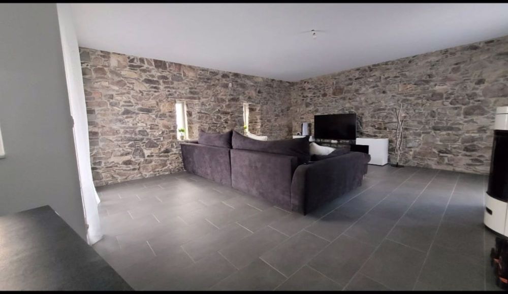 Schönes 3-Zimmer-Apartment von 92 m², neu - Bild 1