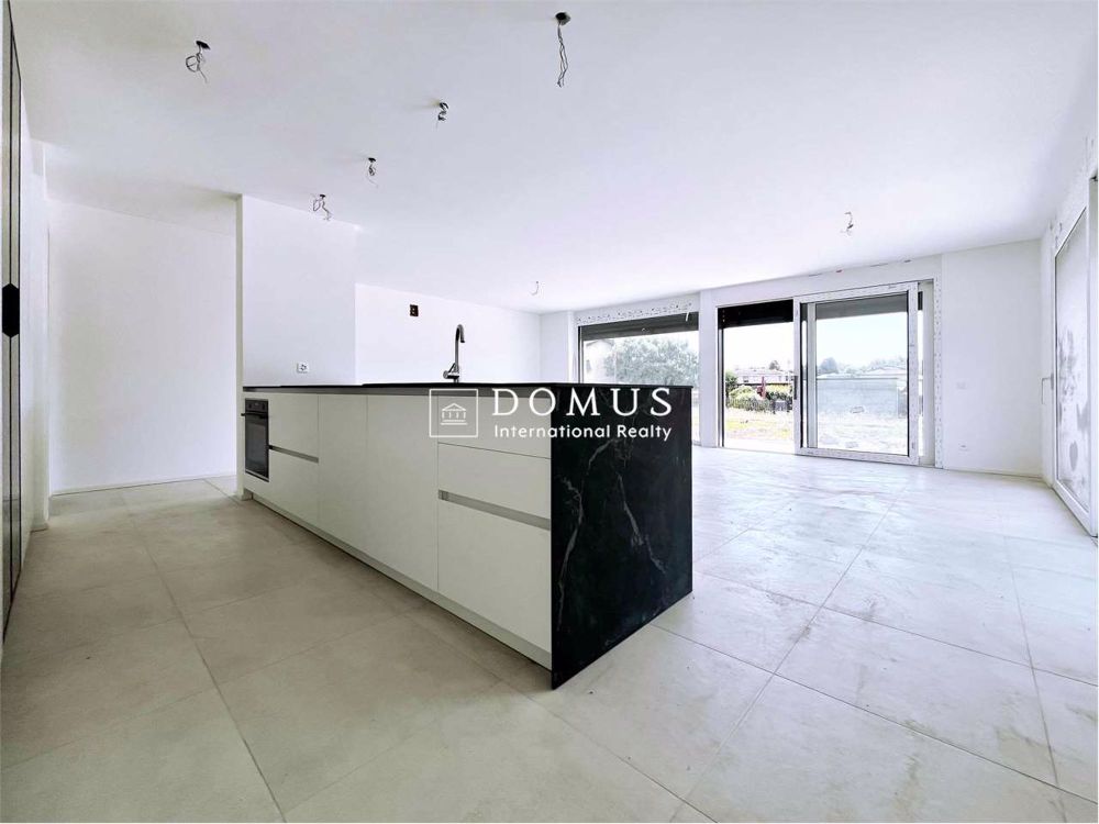 Neue und moderne Villa mit privatem Garten - Bild 3