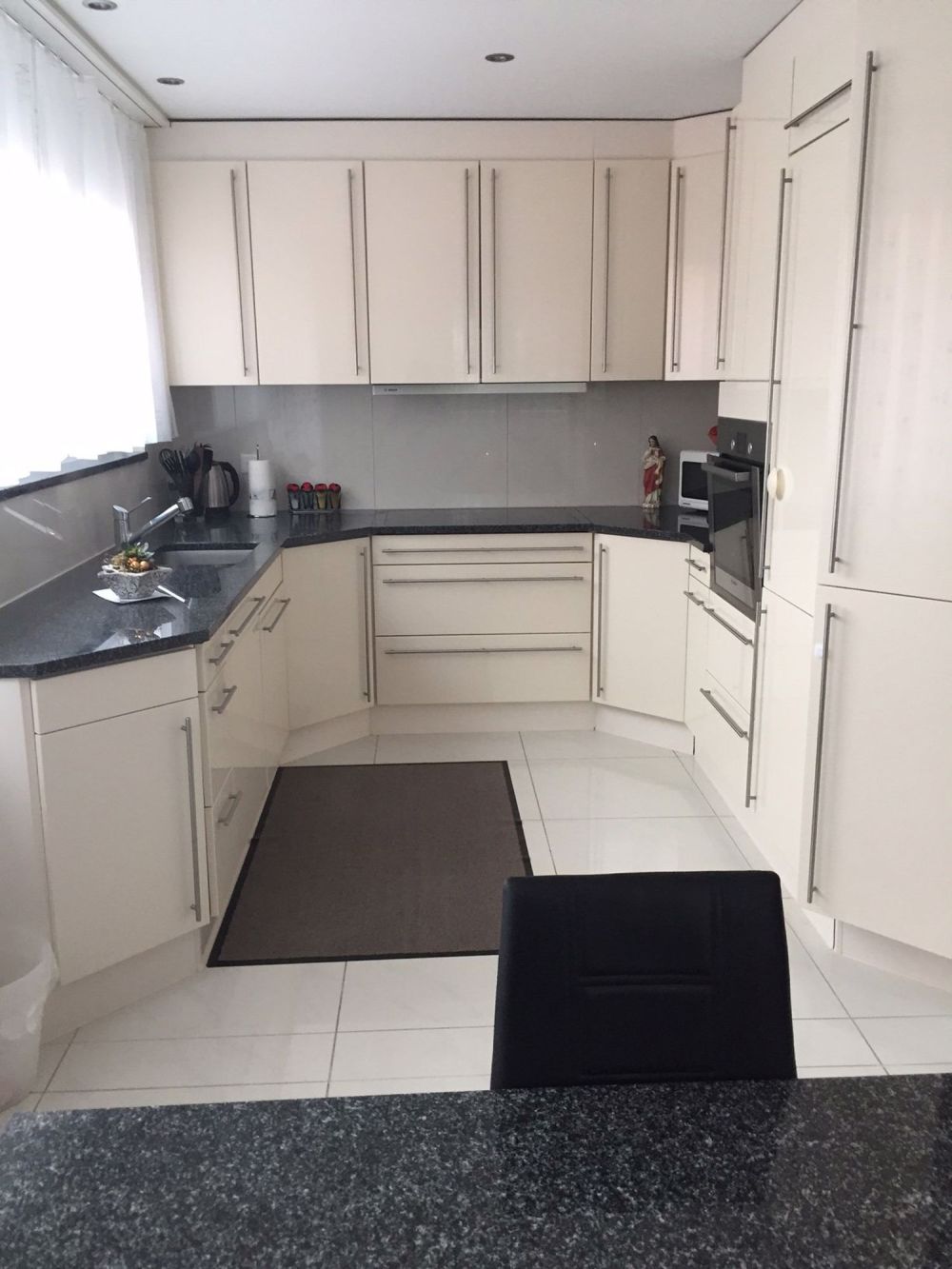 Super schöne Dachwohnung - Bild 2