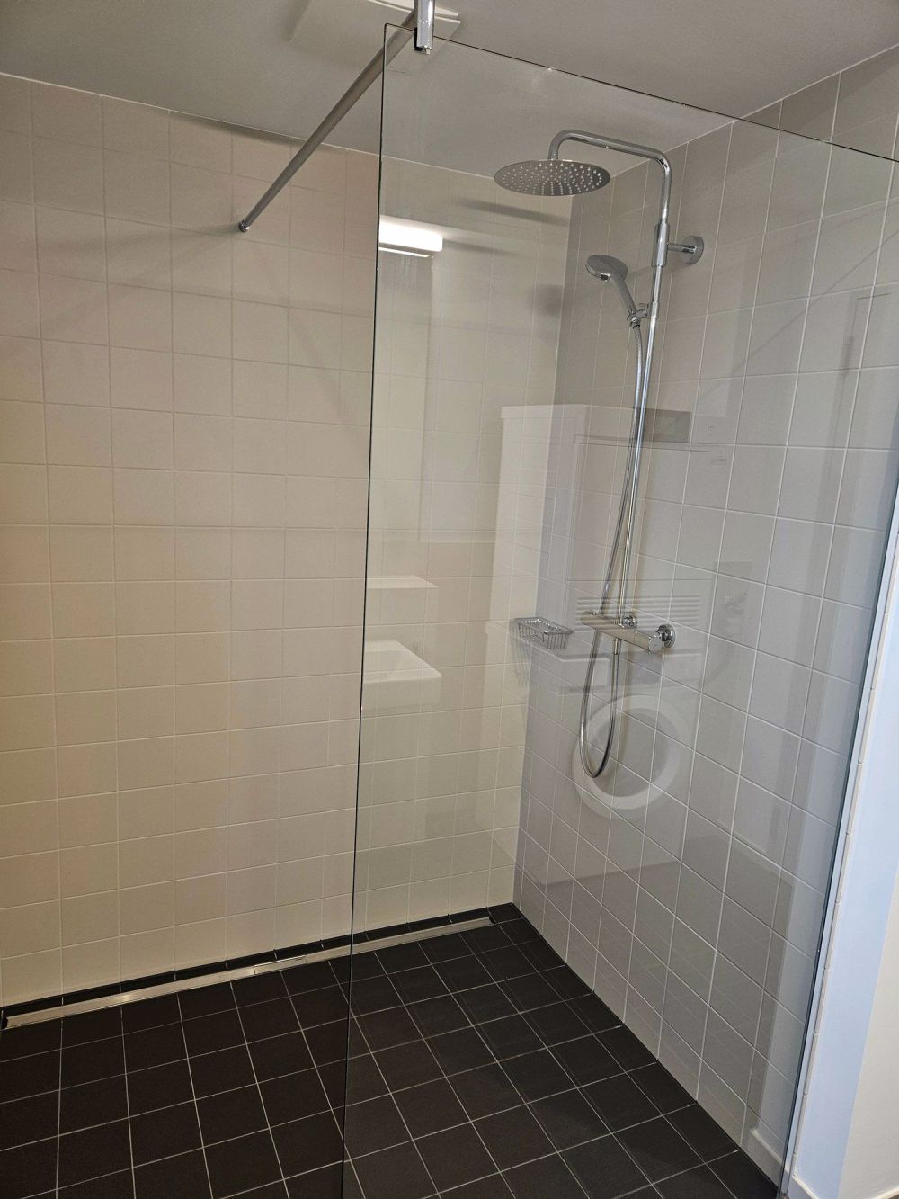 Schöne 4-Zimmer-Maisonette-Wohnung an bester Lage in Sissach - Bild 7