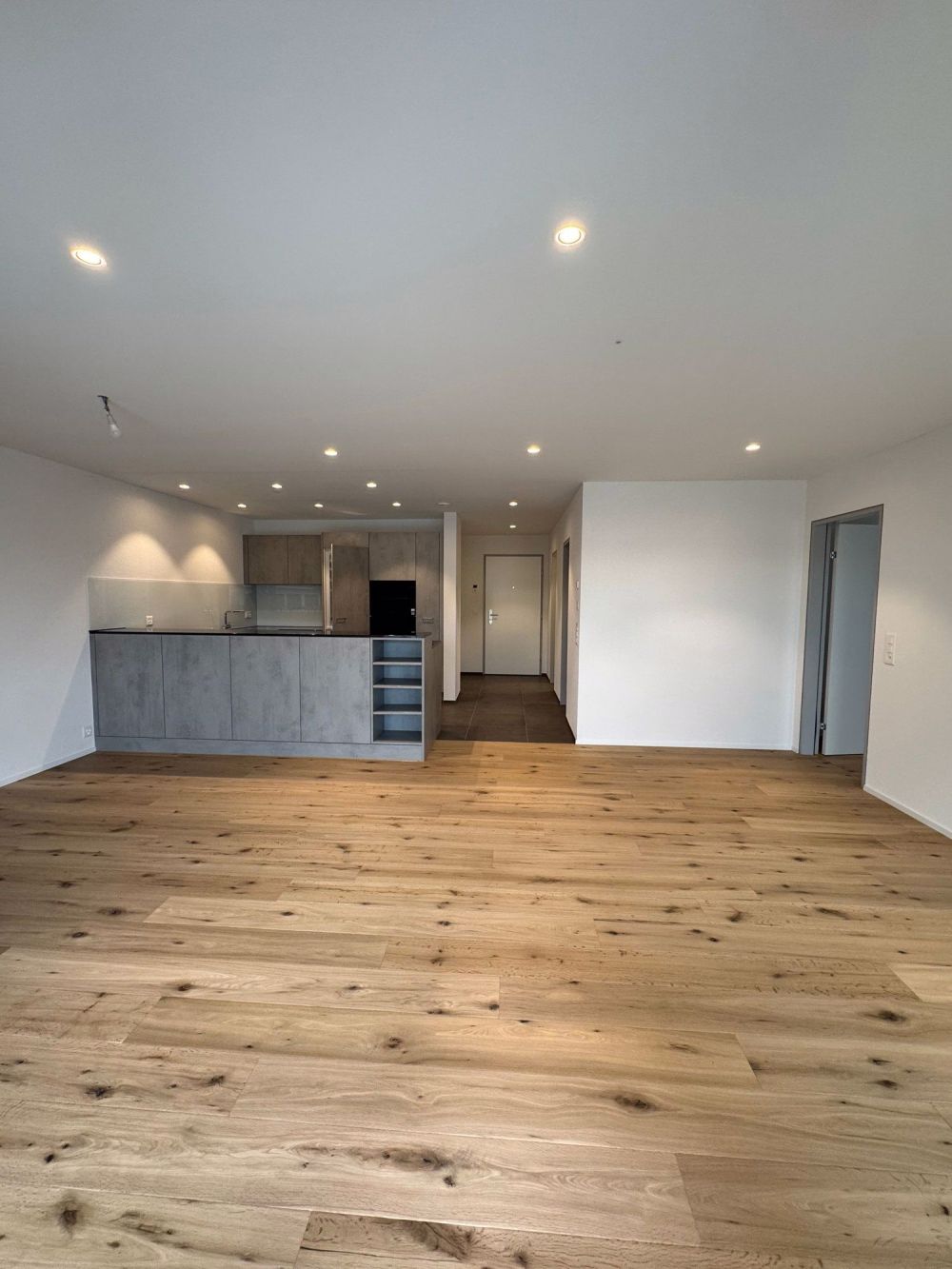 2 1/2 Zimmerwohnung im Eigentumsstandard - Bild 3