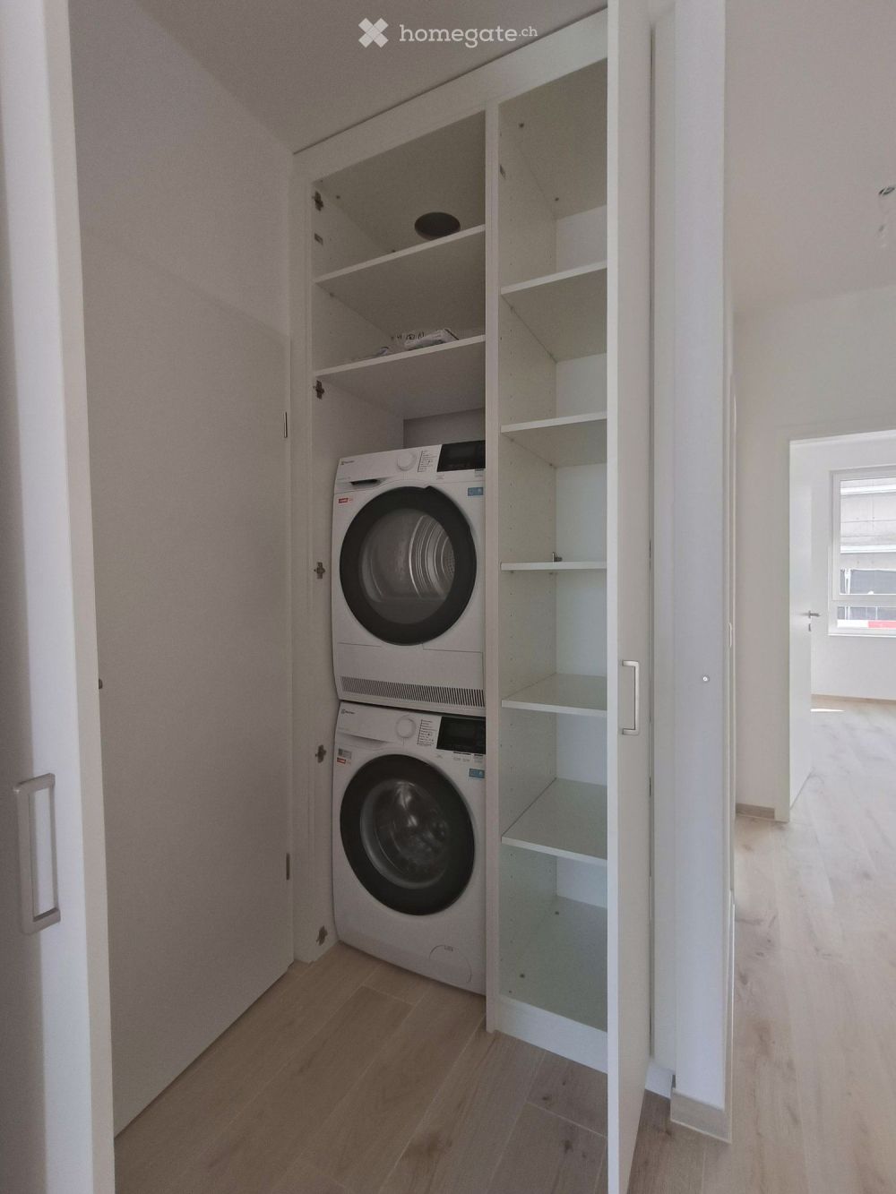 Neue 3,5-Zimmer-Wohnung mit Terrasse und Garten in Sion - Bild 2