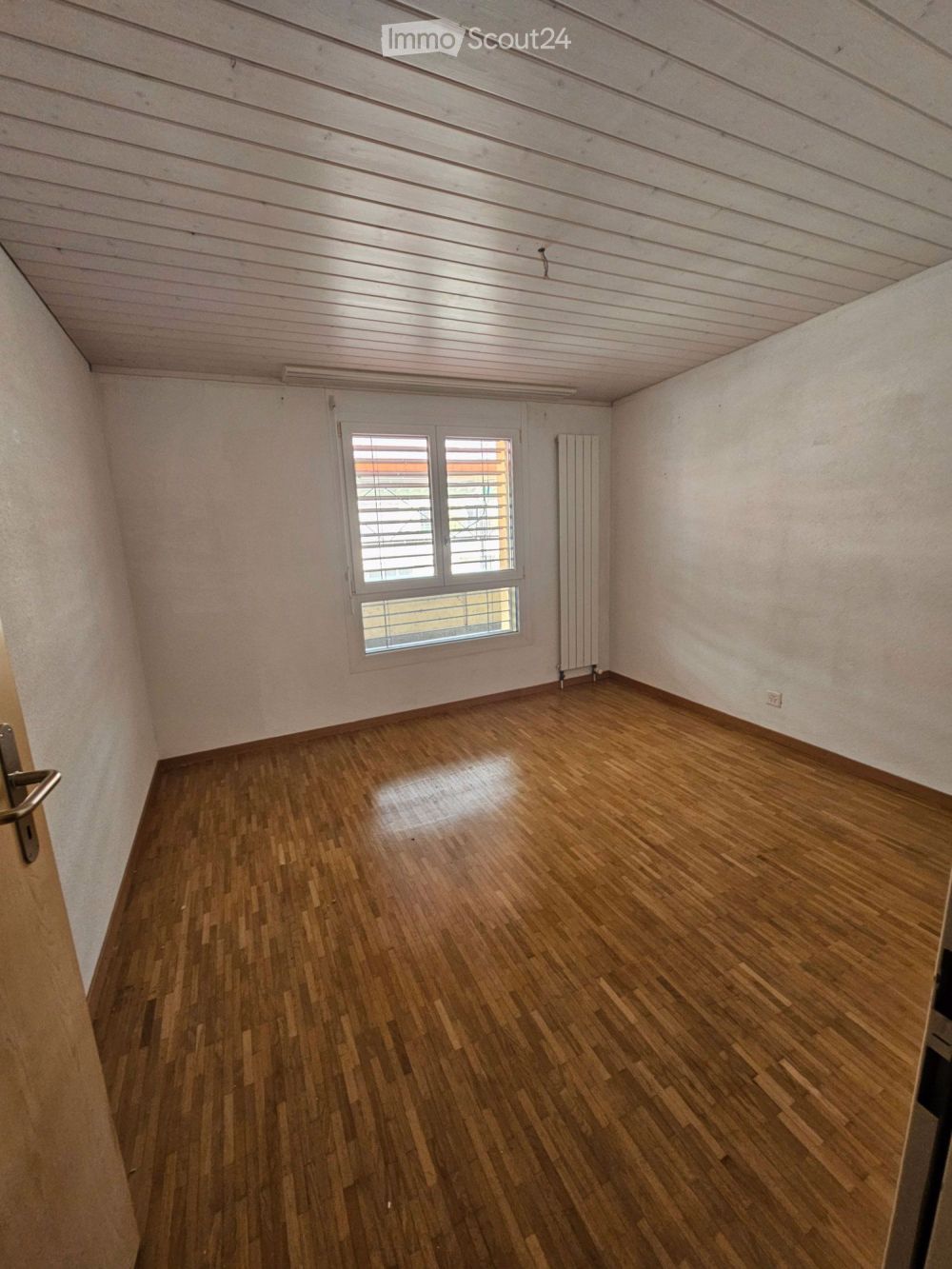Prächtige 4-Zimmer-Dachwohnung in Cheseaux-Noréaz - Bild 1
