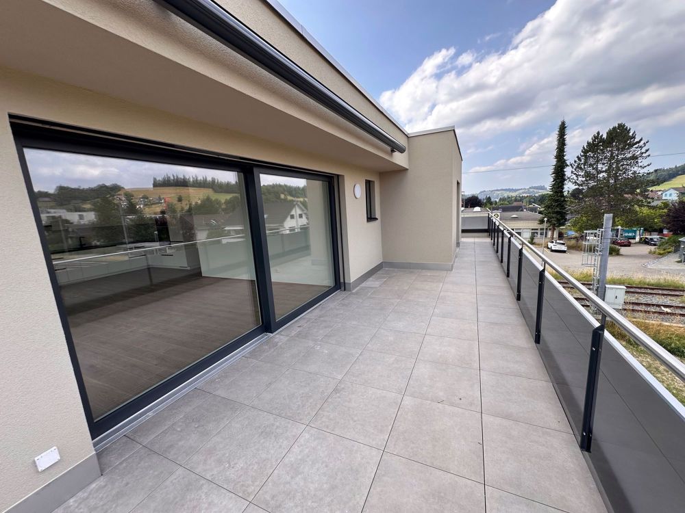 Moderne 4.5-Zimmer-Dachwohnung mit Panoramablick in Huttwil - Bild 7