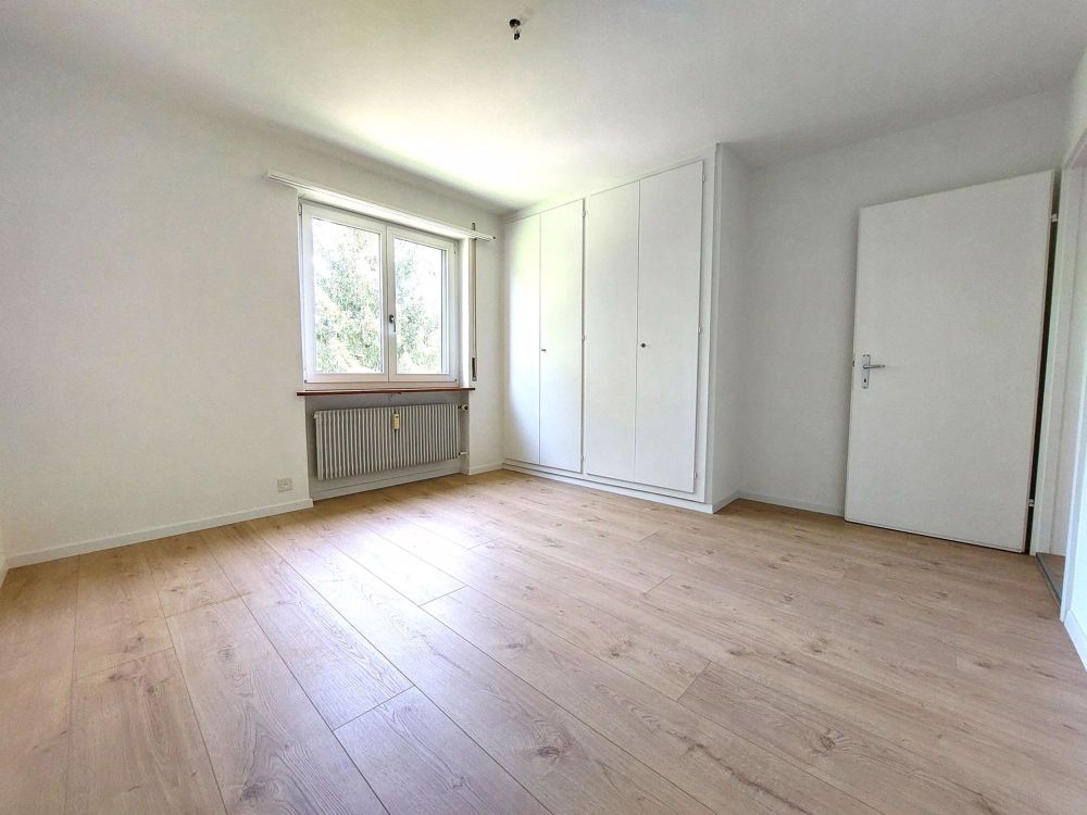 frisch sanierte 4-Zimmer-Wohnung mit sonnigem Südbalkon - Bild 2