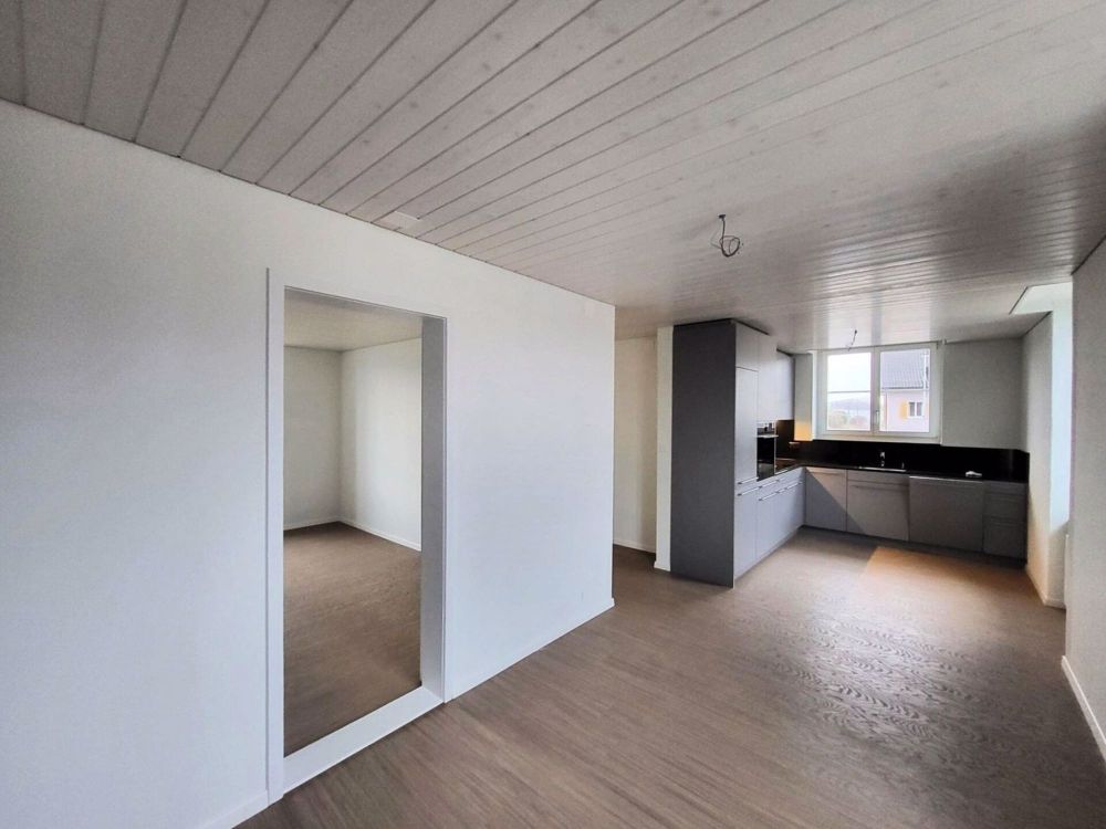 5-Zimmerwohnung, Erstbezug nach Sanierung - Bild 3