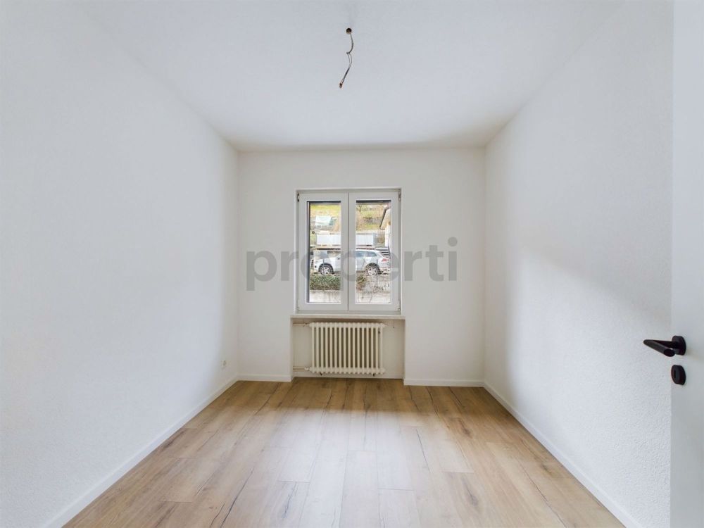 Frisch Sanierte Hochparterre-Wohnung sucht neuen Mieter - Image 5