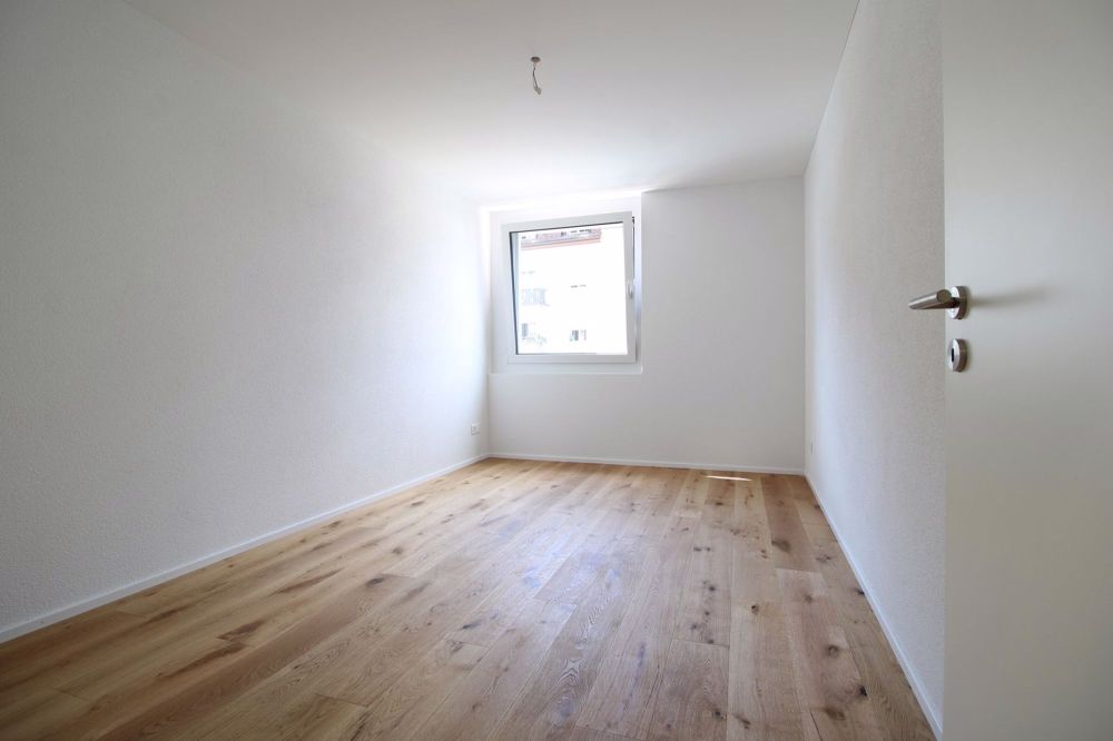 Grosszügige 4.5-Zimmerwohnung mit Balkon und hohem Wohnkomfort - Bild 10