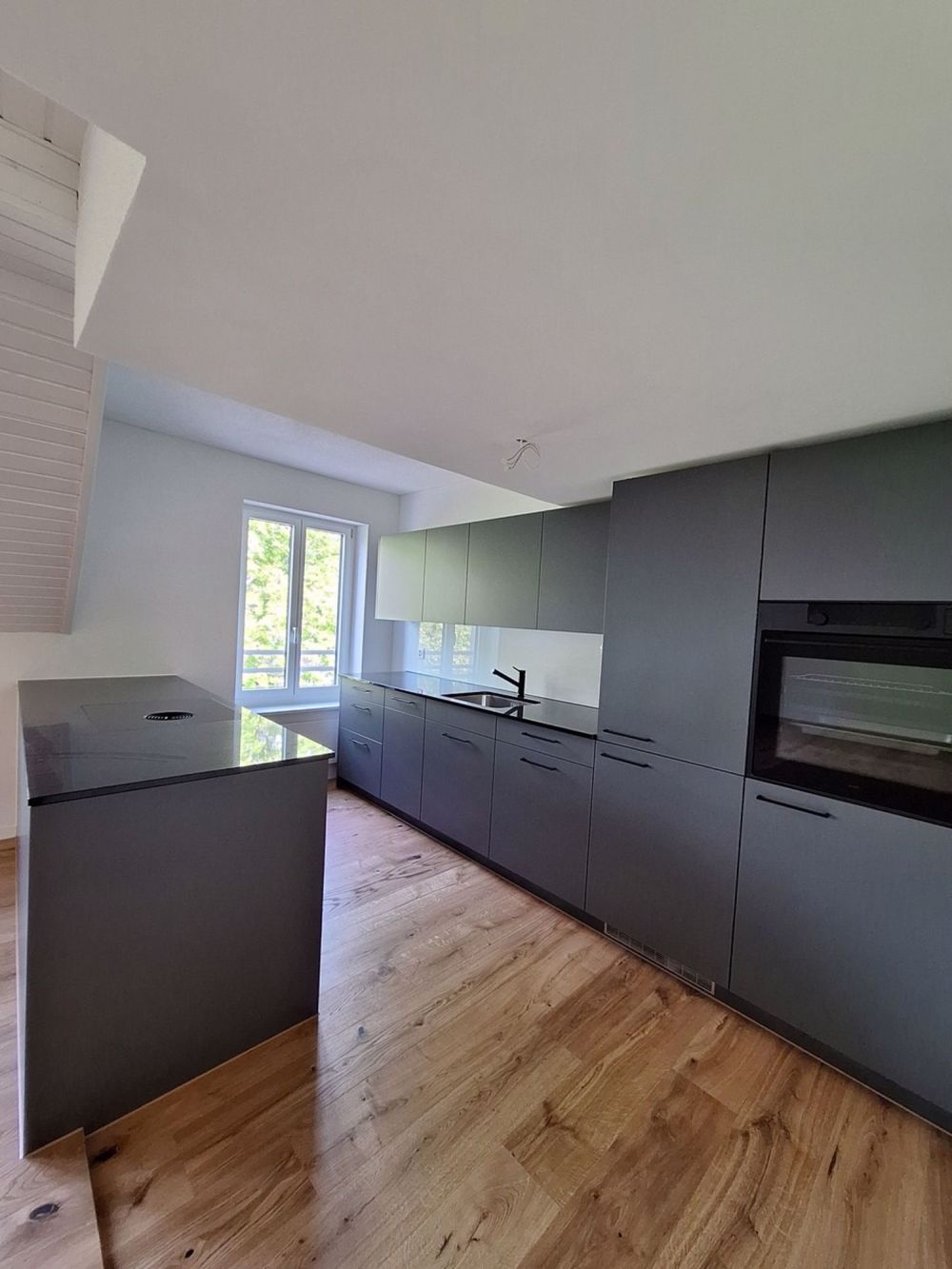 Erstbezug Altbau-Loft-Maisonette mit Cheminée auf 120 m2 - Küche