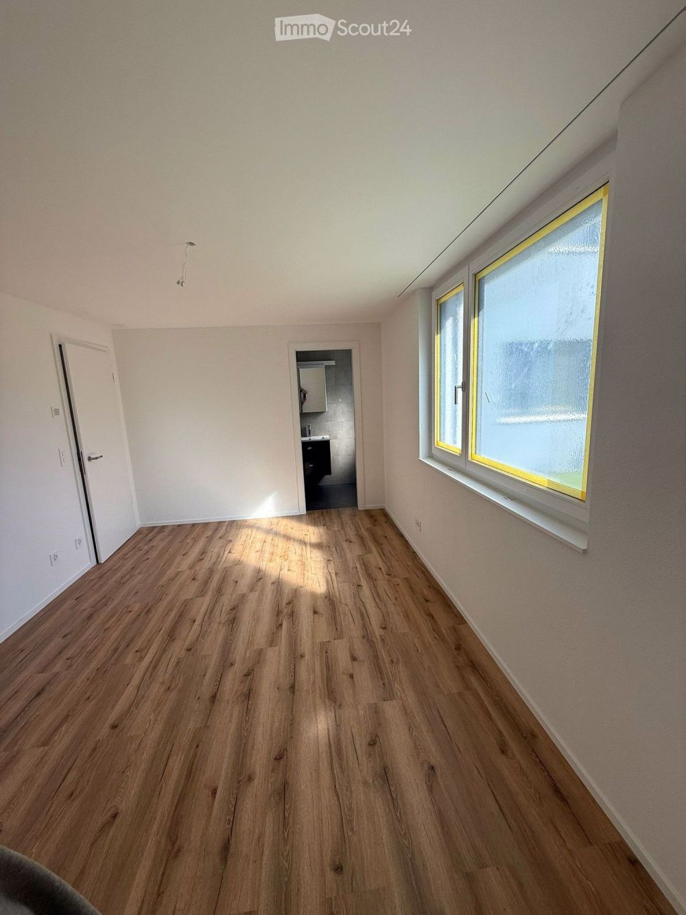 Moderne 4.5-Zimmer-Neubau-Wohnung mit Balkon in Visp - Bild 9