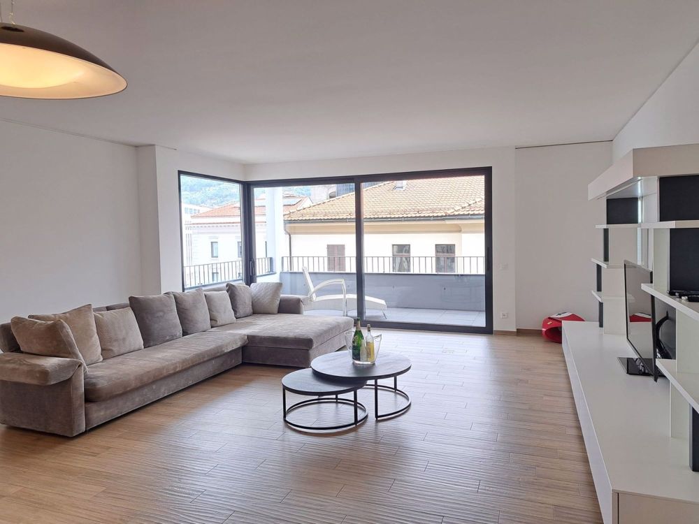 Modernes 4.5-Zimmer-Apartment im Zentrum von Lugano mit großer Terrasse - Bild 1