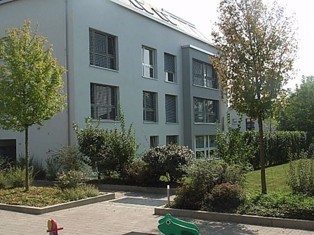Moderne 4.5-Zimmer-Wohnung mit Balkon in Uznach - Bild 2