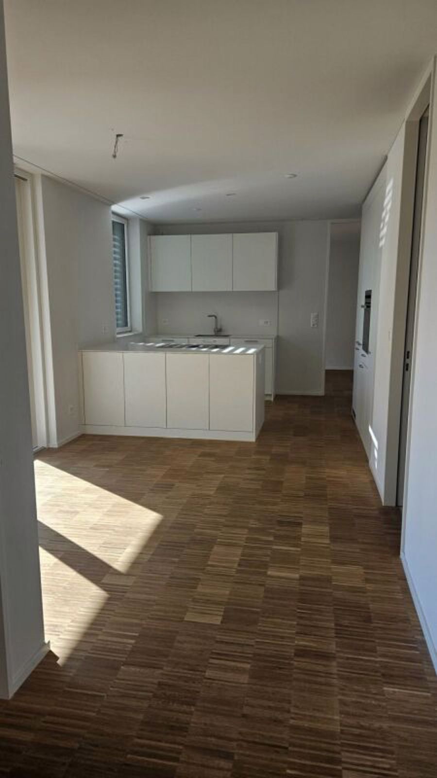 Neuwertige 3.5-Zimmerwohnung im 2.OG - Bild 4