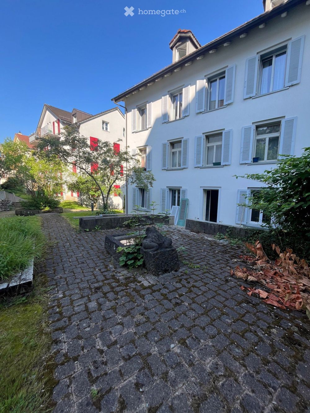 Neue 2.5 Zimmerwohnung im 1. OG mit direktem Ausgang zum Garten - Bild 2