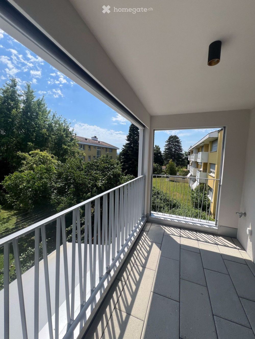 Erstbezug in Zürich-Witikon: 2.5-Zimmerwohnung mit hochwertigem Ausbau - Bild 1