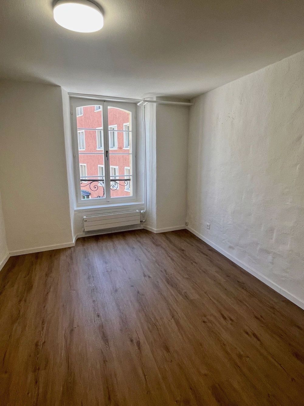 Neu sanierte 2.5-Zimmerwohnung in der Bieler Altstadt - Bild 8