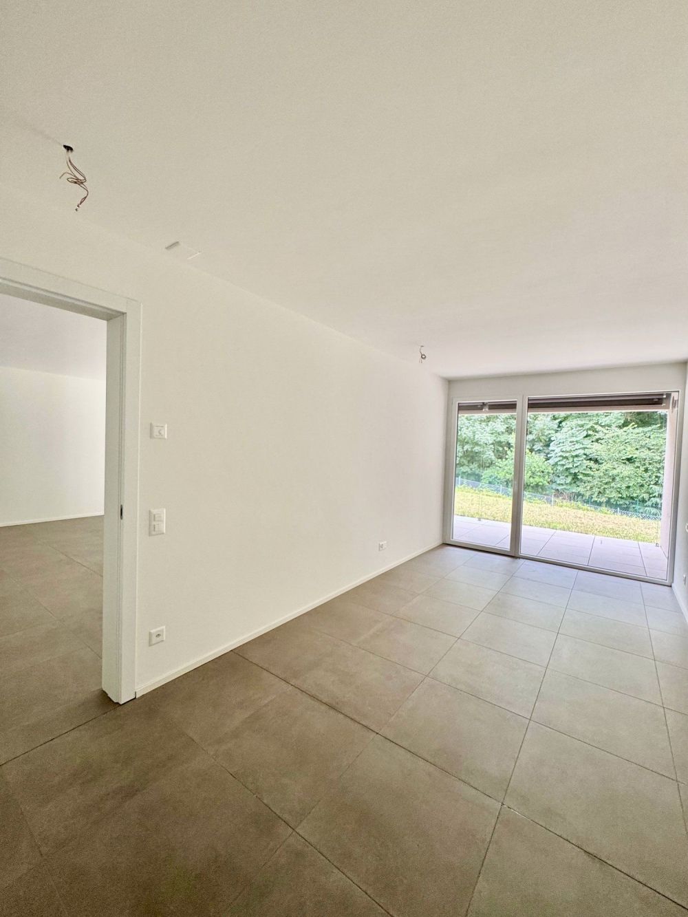 MONTEGGIO 2.5 mit Garten | Miete 1'600 | Nebenkosten 150 | Parkplatz 100 - Bild 3