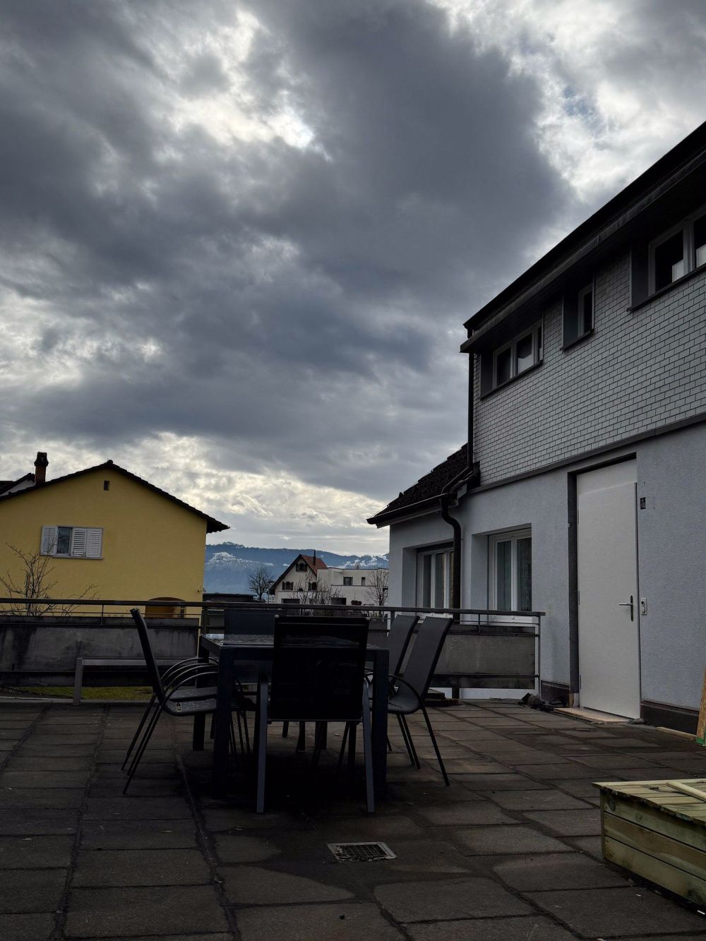 Im schönen Rüti - Ein Dachzimmer warte nur auf Sie - Bild 11