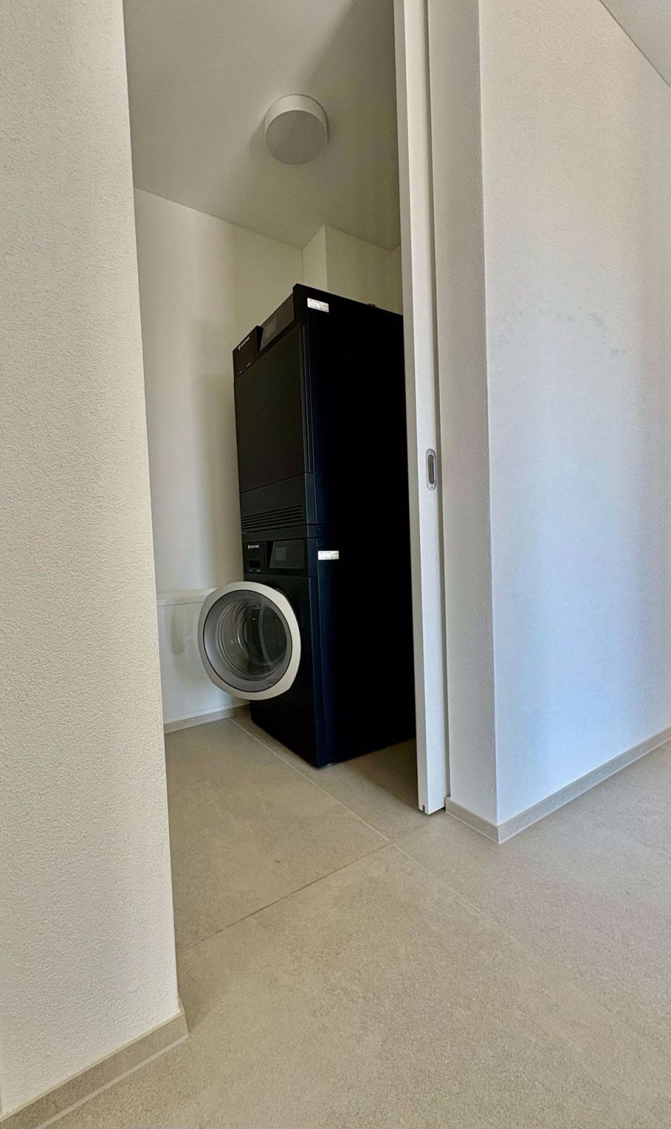 Hochwertige 4.5-Zimmer-Attikawohnung über den Dächern von Derendingen - Bild 7