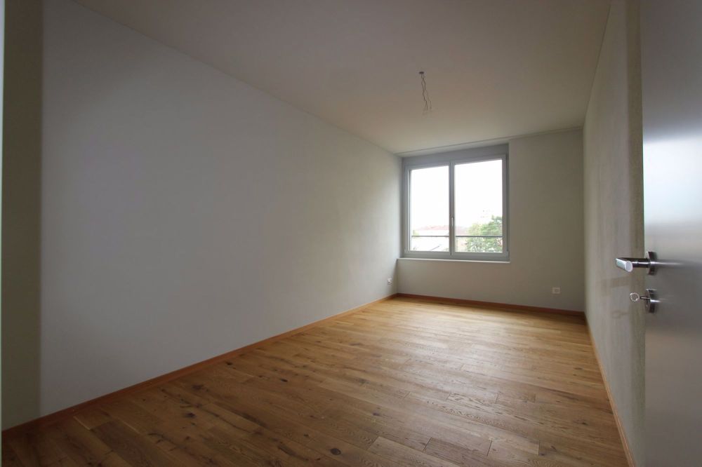 Grosszügige und hochwertige Wohnung mitten in der Stadt - Bild 9