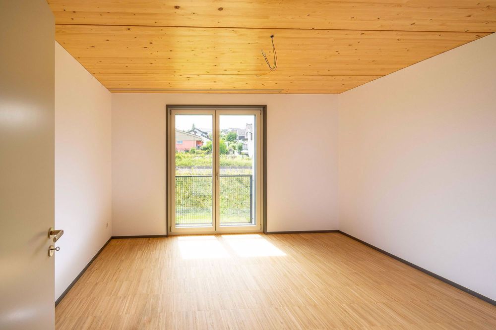 Erstbezug - Wohnen im Alter ab 55 Jahren - Wunderschöne 3.5-Zi Wohnung - Schlafzimmer 1