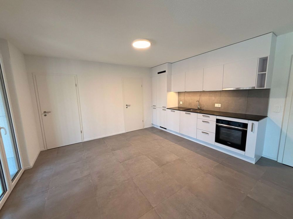 Neue 2.5-Zimmer-Wohnung in Coeuve mit privatem Bad - Bild 2