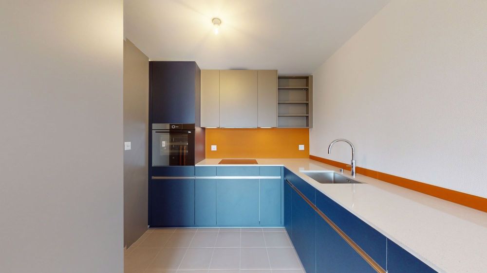 moderne und sanierte 3.5 Zimmer Dachwohnung in Glattfelden - Bild 2
