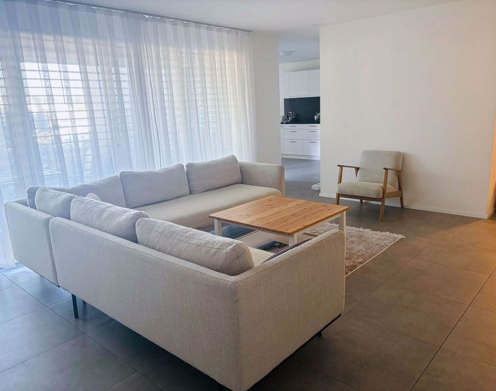 helle, moderne Wohnung mit sonnigem Sitzplatz - Bild 4